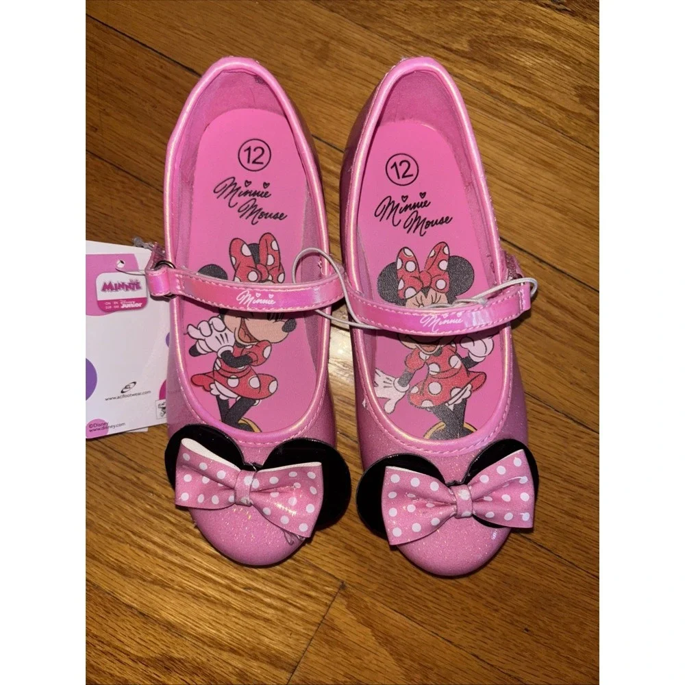 Toddler girls size 12 Minnie mouse pink ballet flats